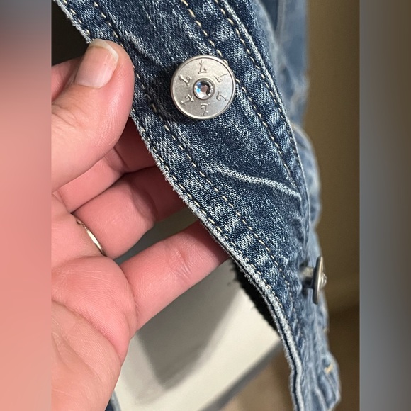 Denim jacket - Picture 5 of 7